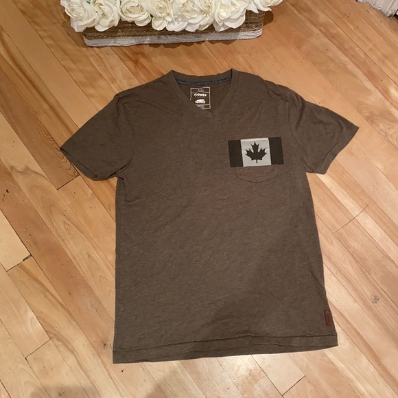 Roots khaki green Canada v-neck - Picture 1 of 2